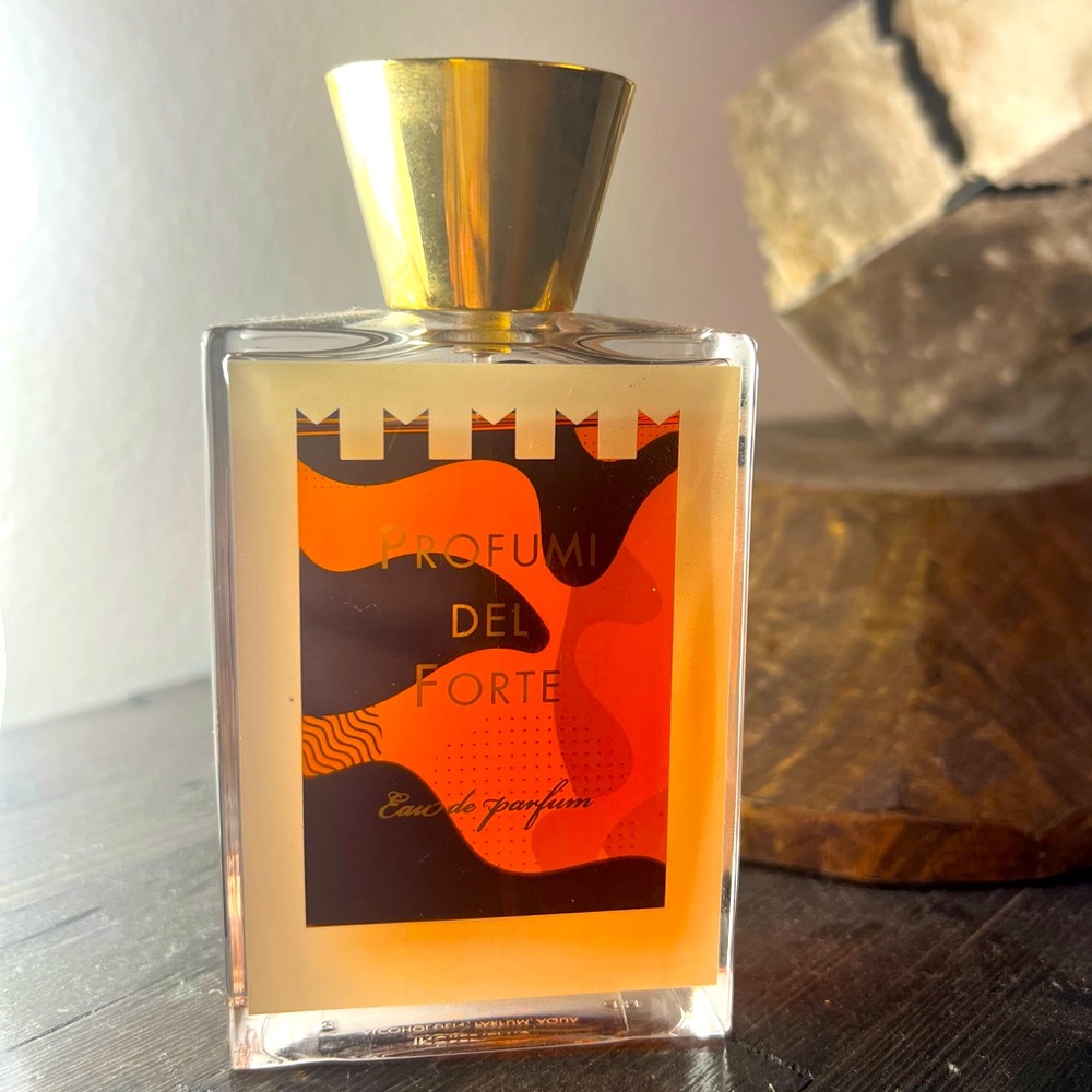 Profumi del forte corpi caldi